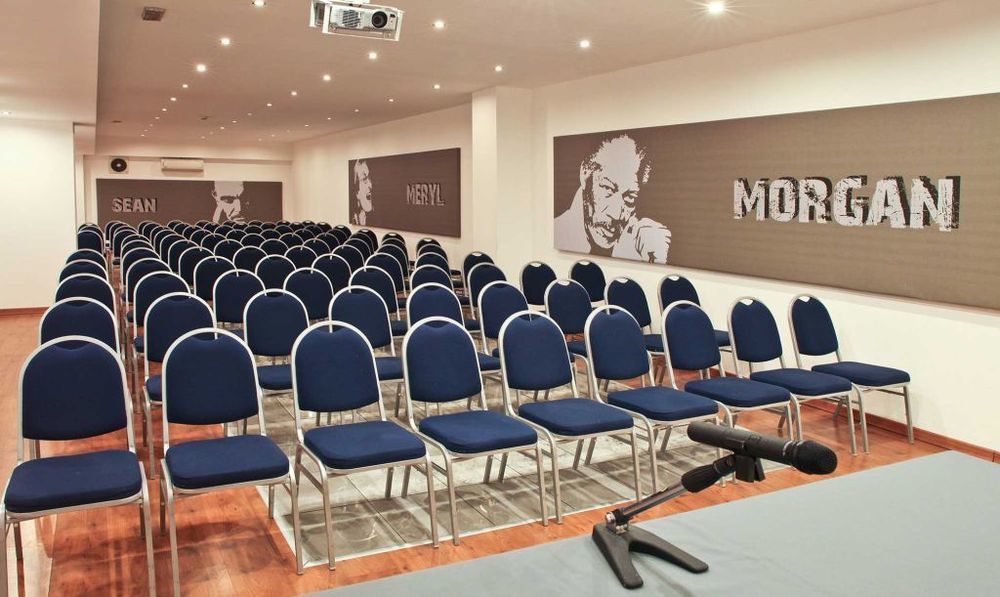 Hotel Studios Cologno Monzese Esterno foto