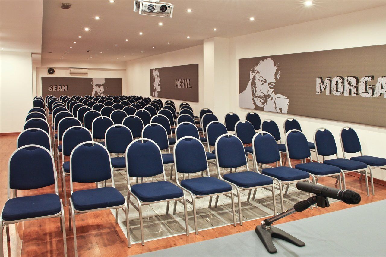 Hotel Studios Cologno Monzese Esterno foto